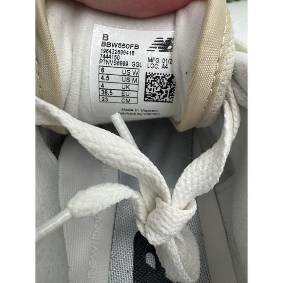 New Balance 550 Women's USED Casual Shoe Beige US Size 6 Medium (BBW550FB) - Picture 10 of 11